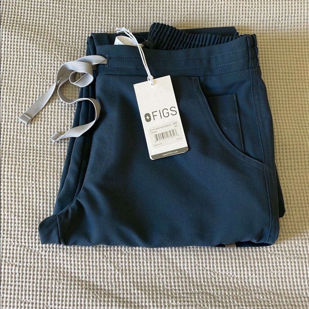 figs scrub set